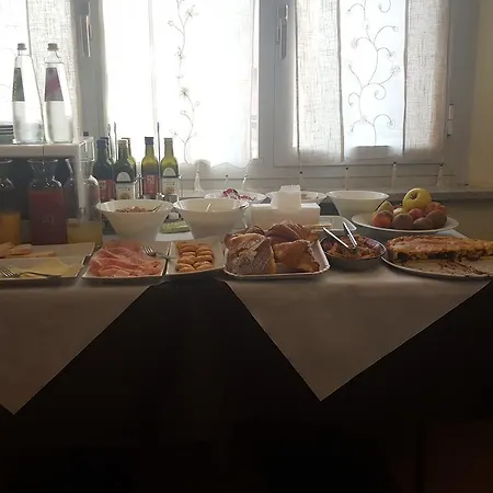 Paradiso Hotel *